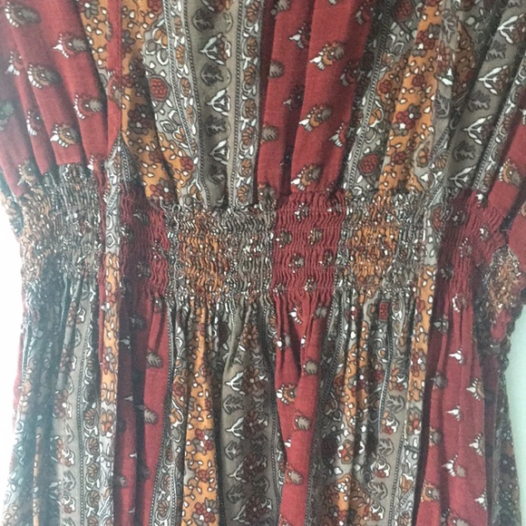 Flowy Red and Orange Patterned Floral Dress - Picture 2 of 8